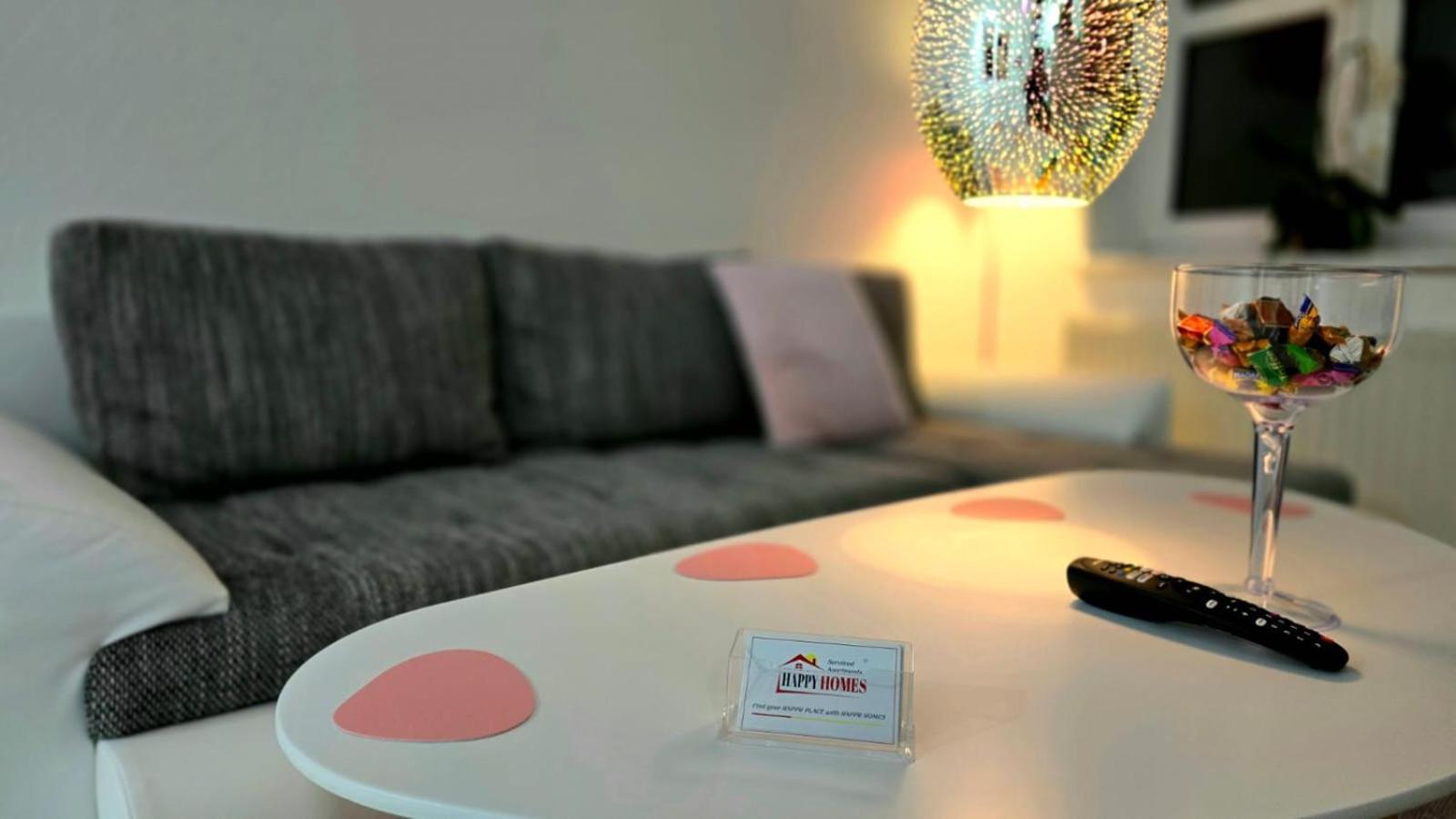 Happy Homes Pink - Up To 5 - Kueche - W-Lan - Netflix - Honig - Badewanne Nidda Exterior photo